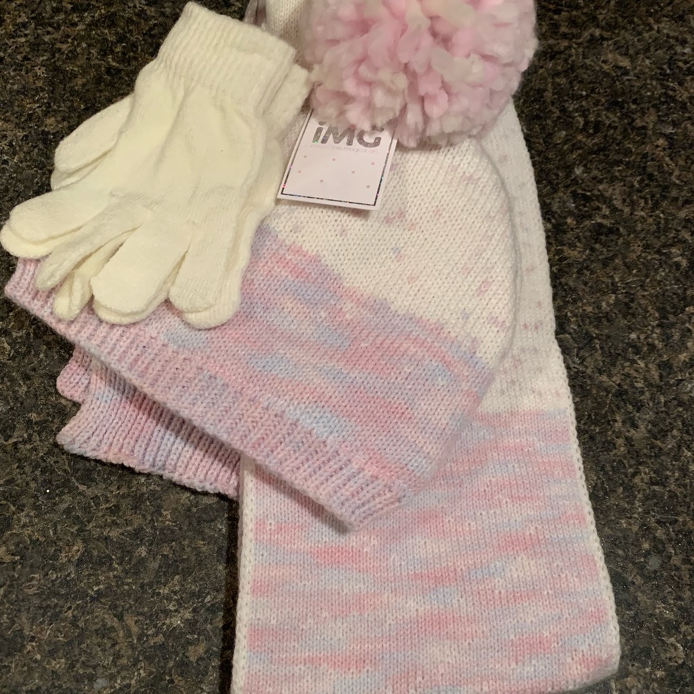 Toddler Size 2-4 Girls pink and cream color hat, gloves & scarf. BRAND NEW & tag